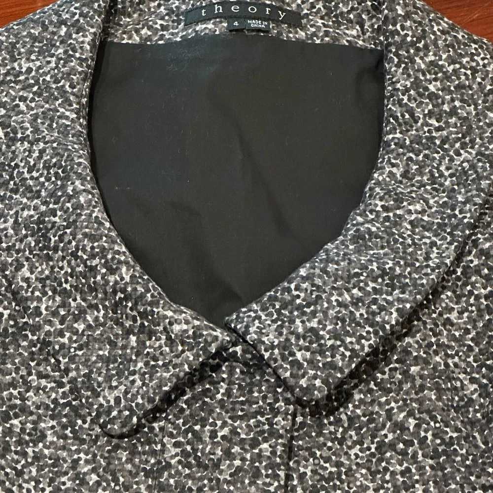 Beautiful cotton Theory jacket EUC